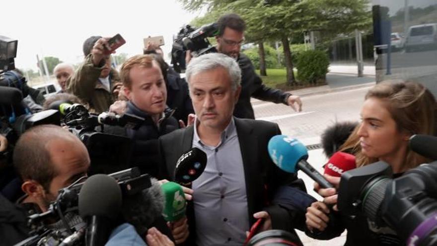 Mourinho «He dit al jutge que ho vaig pagar tot»