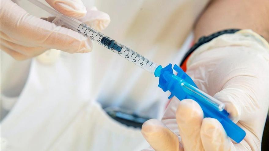 Córdoba, lista para administrar la segunda dosis de la vacuna en residencias