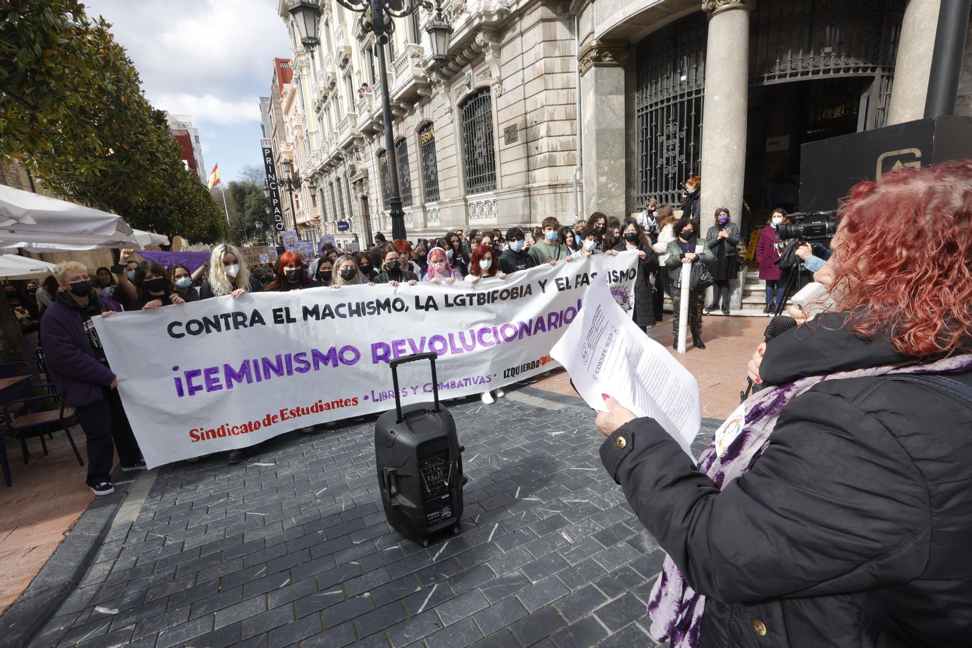 EN IMÁGENES: Así se vivió el Día de la Mujer (8M) en Oviedo