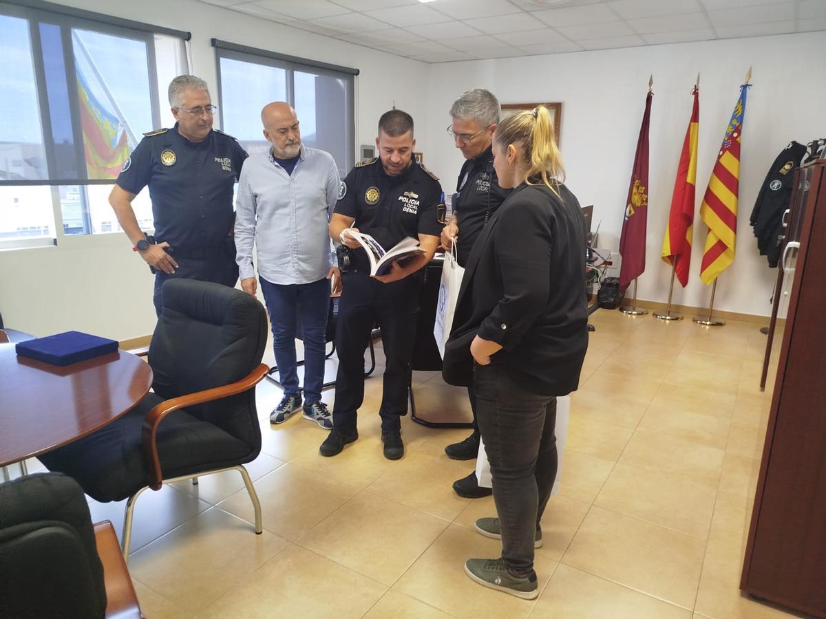 Reencuentro de ambos cuerpos de policía