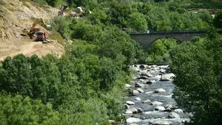 El nuevo puente de Cabezuela del Valle dibuja su trazado tras 25 años de demandas