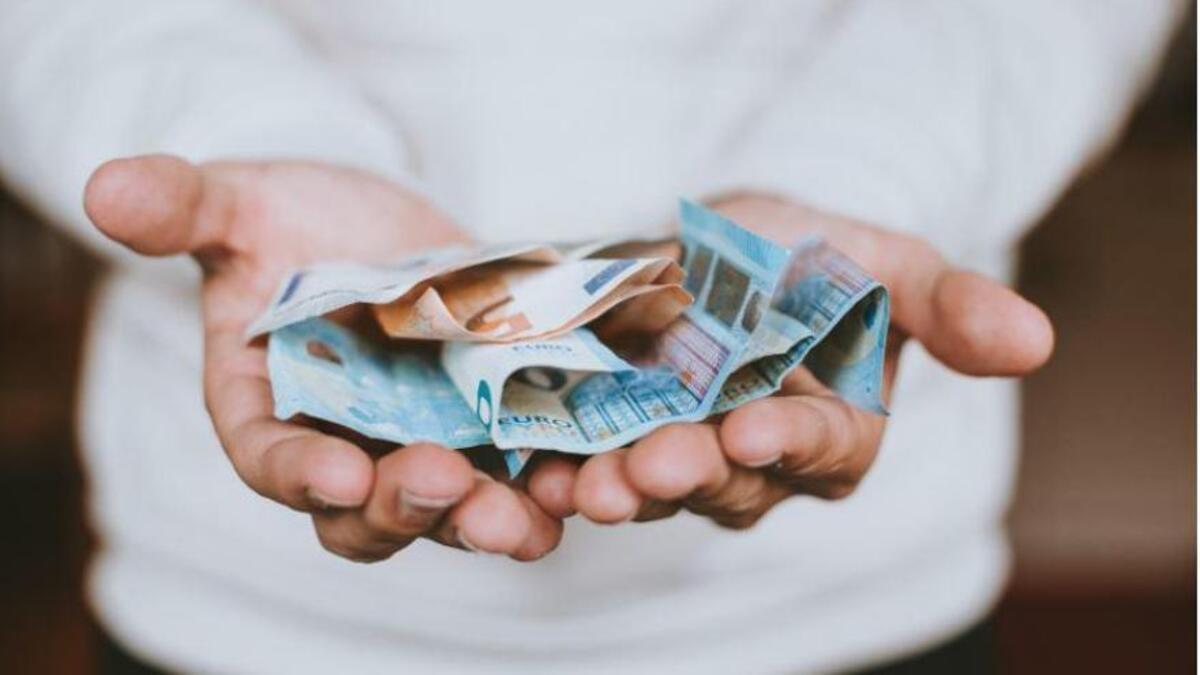 El límite de Hacienda que debes conocer antes de transferir dinero a tu familia.