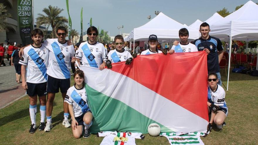 Imagen de los estradenses que acudieron con Galicia a la útlima cita mundialista de Dubai.