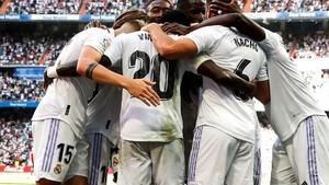 Los jugadores del Real Madrid celebran uno de los goles ante el Mallorca. 