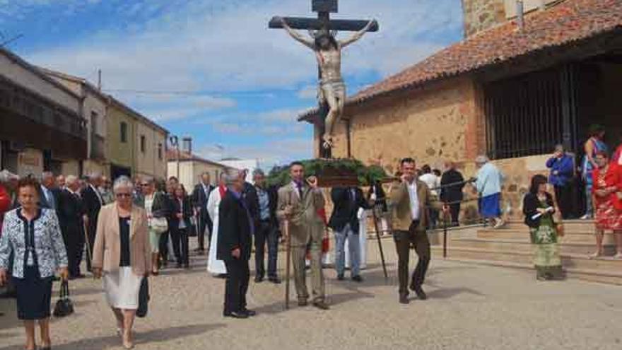 Manganeses honra al Cristo de la Consolación