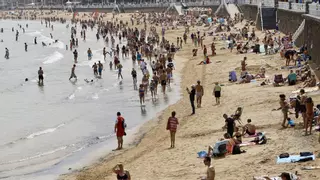 La mayor ola de calor del verano abrasará a Asturias: temperaturas de 36 grados hasta el domingo y riesgo muy alto de incendios