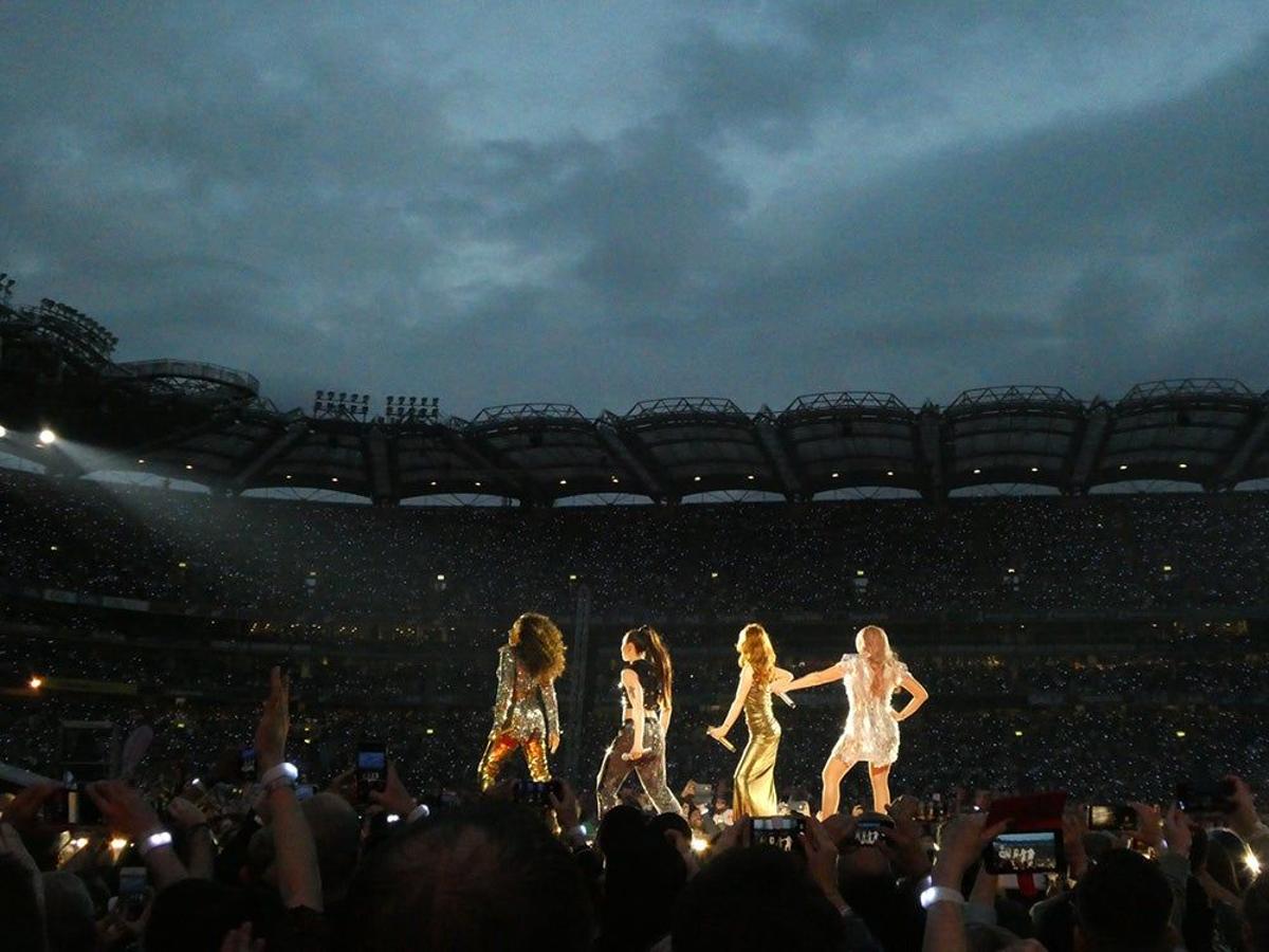Las 'Spice Girls' en su primer concierto de la gira, Dublín