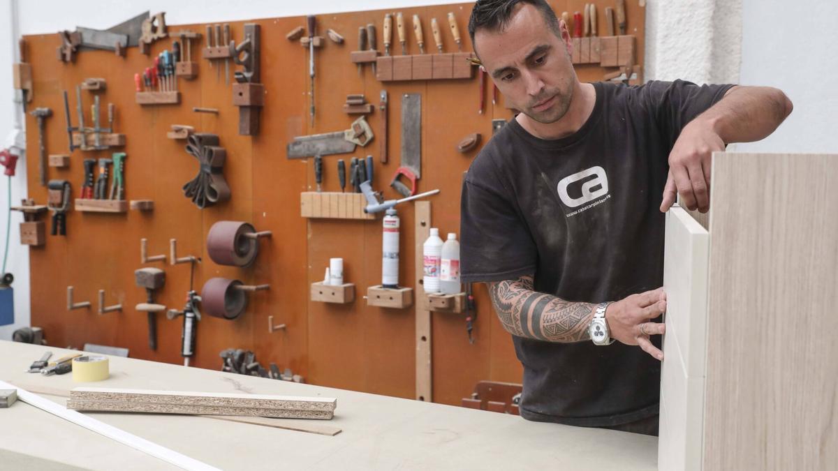 Restauración, diseño y lacado de muebles Carpintería Cabal