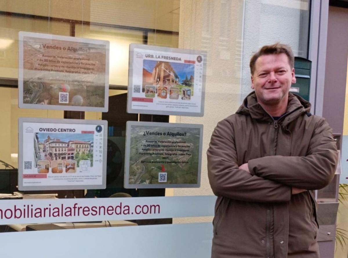 Alfonso Orejas, de la inmobiliaria de La Fresneda. | L. R.
