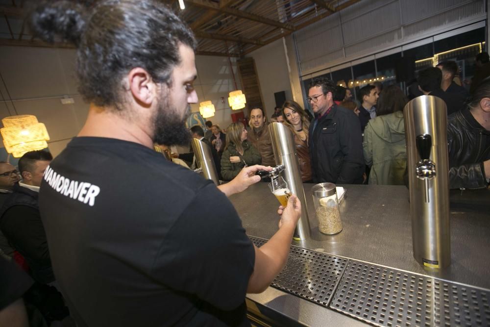 Presentación de la cerveza El Postiguet