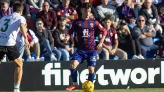La SD Huesca refuerza el lateral con el fichaje de Toni Abad