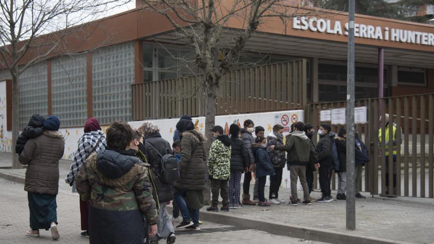 Entrada a l&#039;escola Serra i Hunter de Manresa