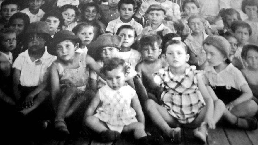 Un grupo de niños españoles que se dirigían a Chile en 1939, escapando de la Guerra Civil.