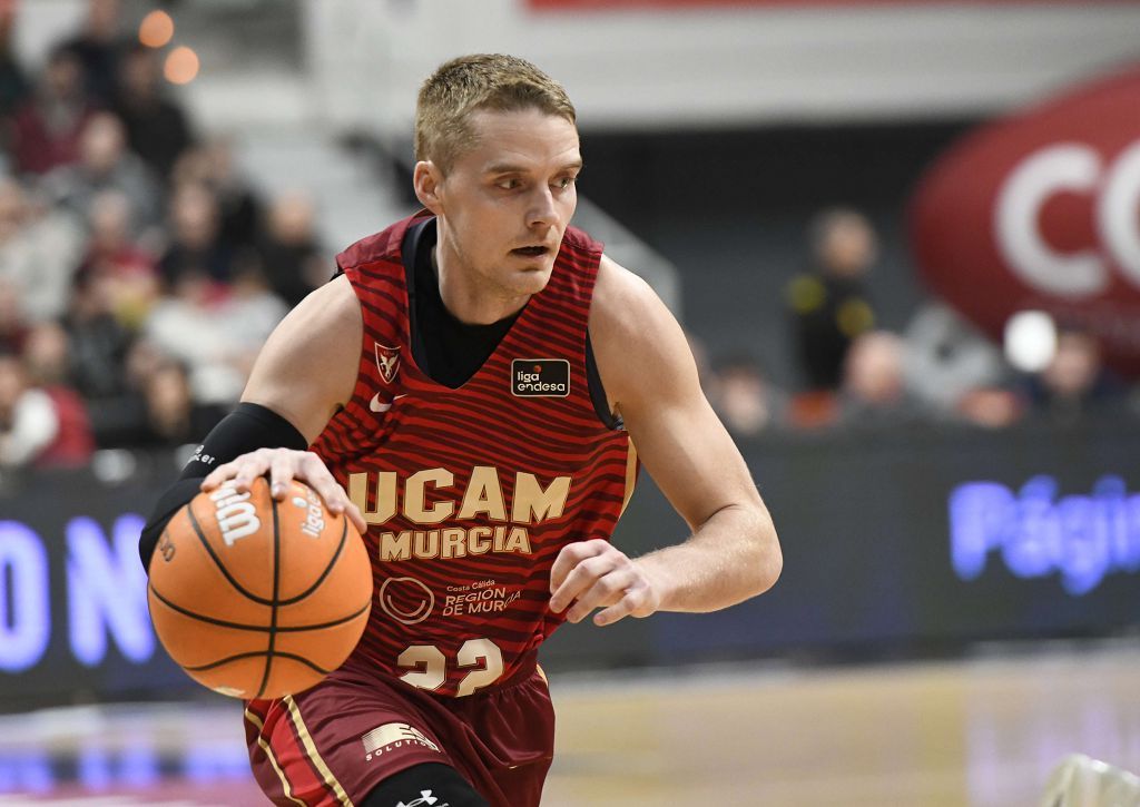 Todas las imágenes del partido del UCAM Murcia contra el Bàsquet Girona