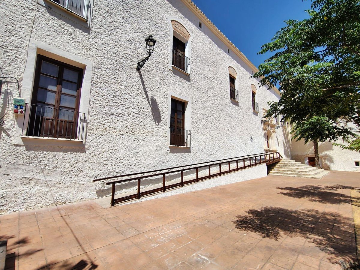 El nuevo aspecto que luce la fachada del santuario