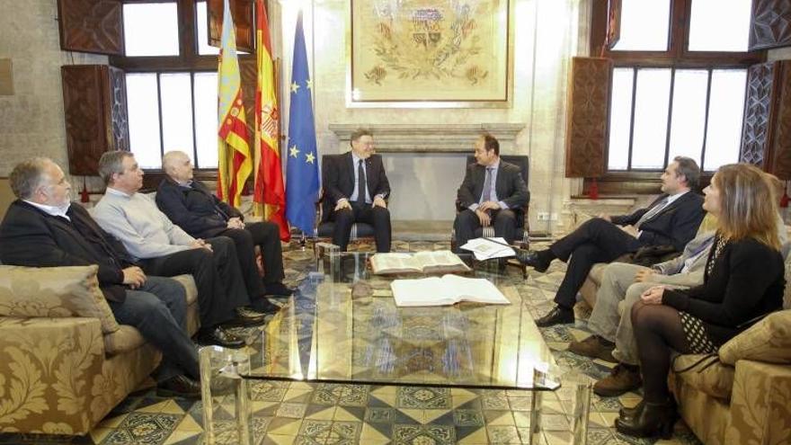 Reunión de Juristes Valencians y Ximo Puig