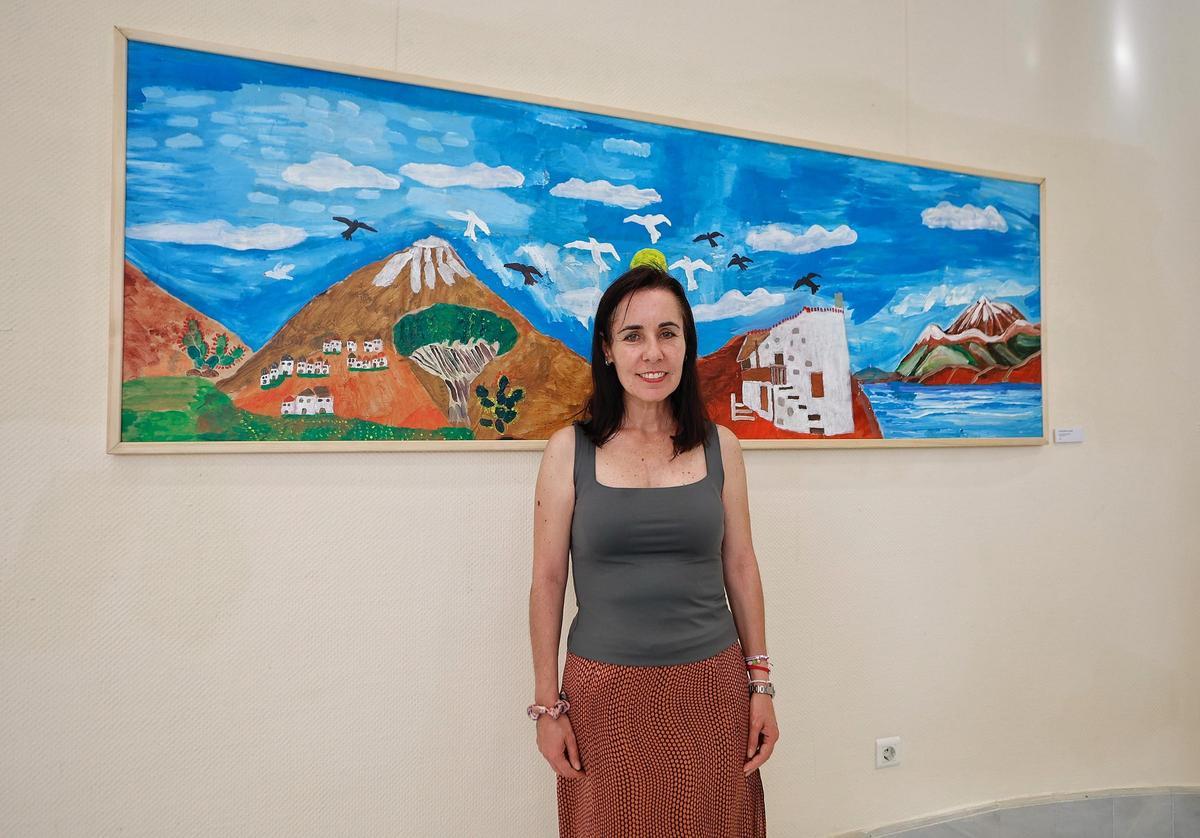 Angelina Matamoros junto a su pieza.