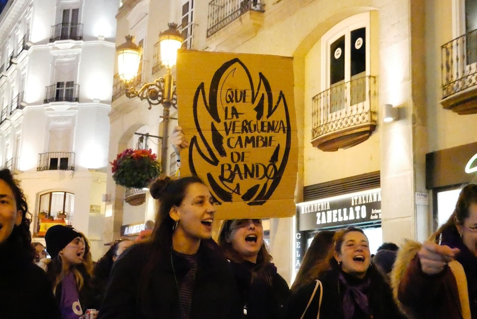 8M, Día de la Mujer | La marea feminista toma Zaragoza