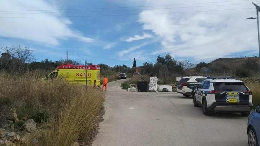 Un hombre se atrinchera armado en su casa a las afueras de Teulada (Alicante)