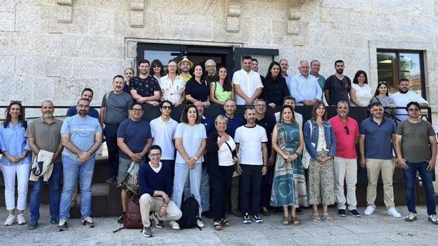 Delegación de la Red Ciudades que Caminan en su visita a Tomiño. | D.P.