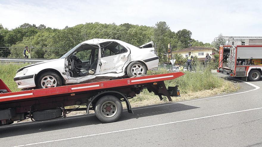 El coche siniestrado.