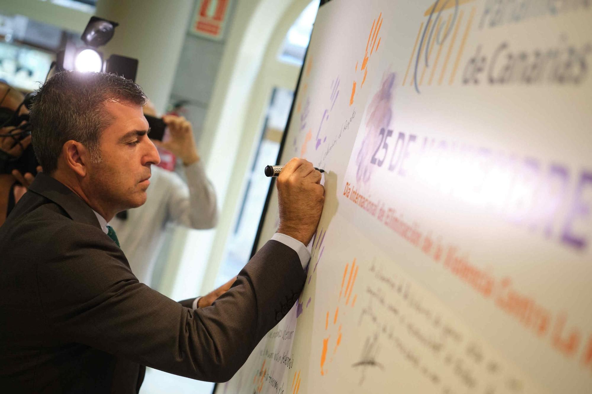 Mural contra la violencia de género en el Parlamento