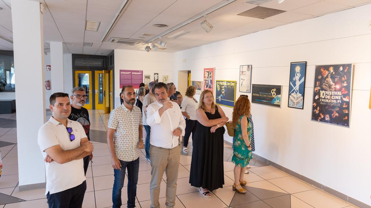 La exposición de carteles en la Casa de la Cultura de l&#039;Alfàs del Pi.