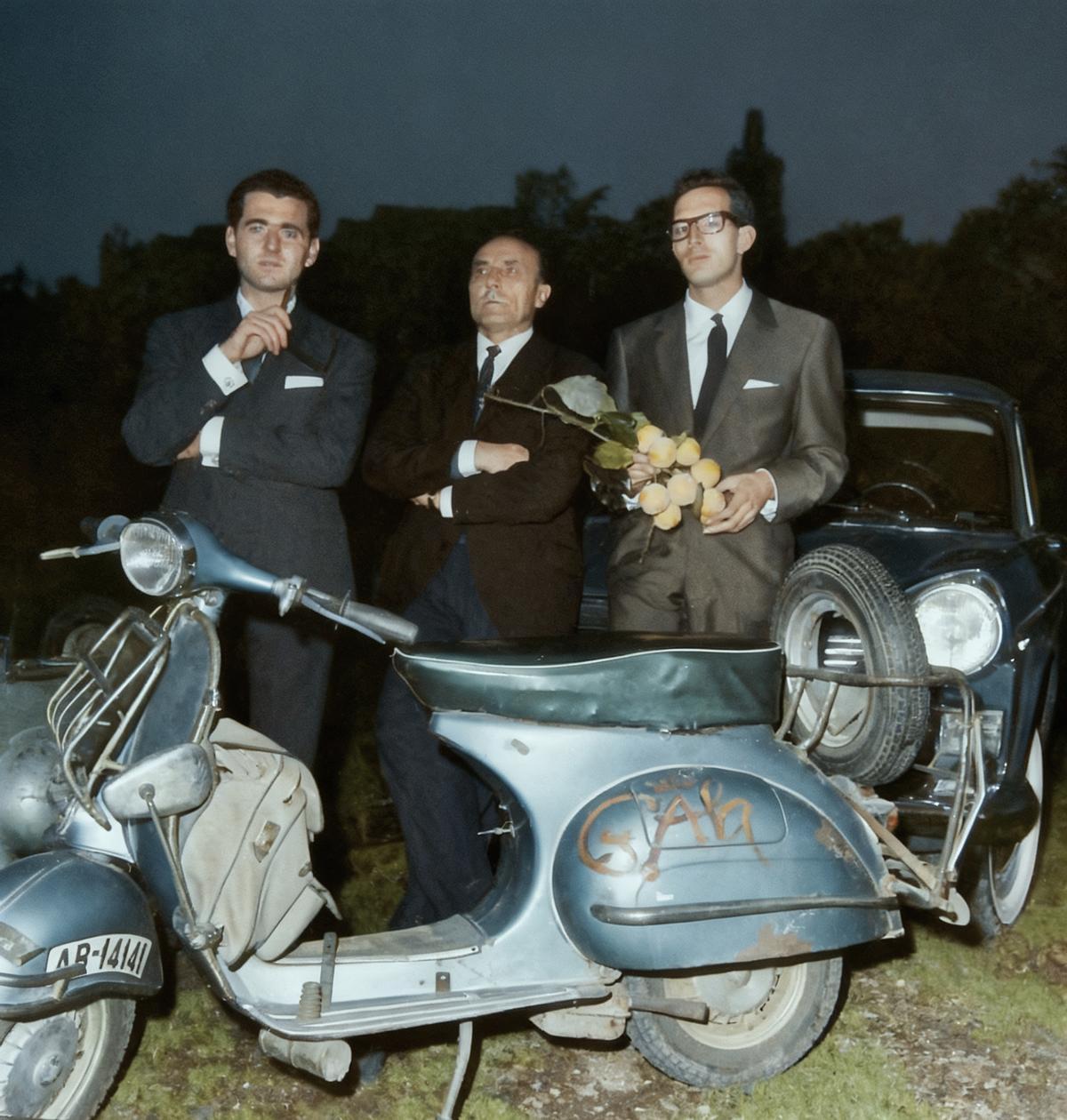 La moto pintada per Dalí la van vendre a Vespa per 100.000 pessetes i amb aquests diners van crear una fundació per donar un premi a joves aventurers.