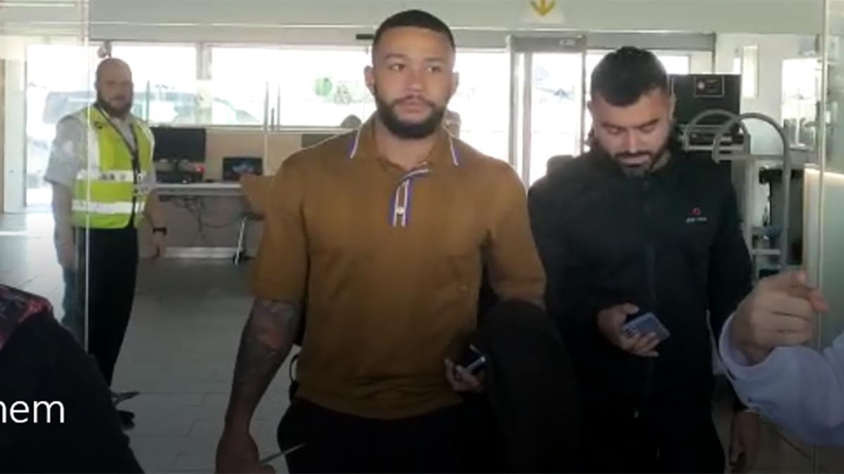 Memphis, a SPORT tras su aterizaje en Barcelona: "Estoy bien"