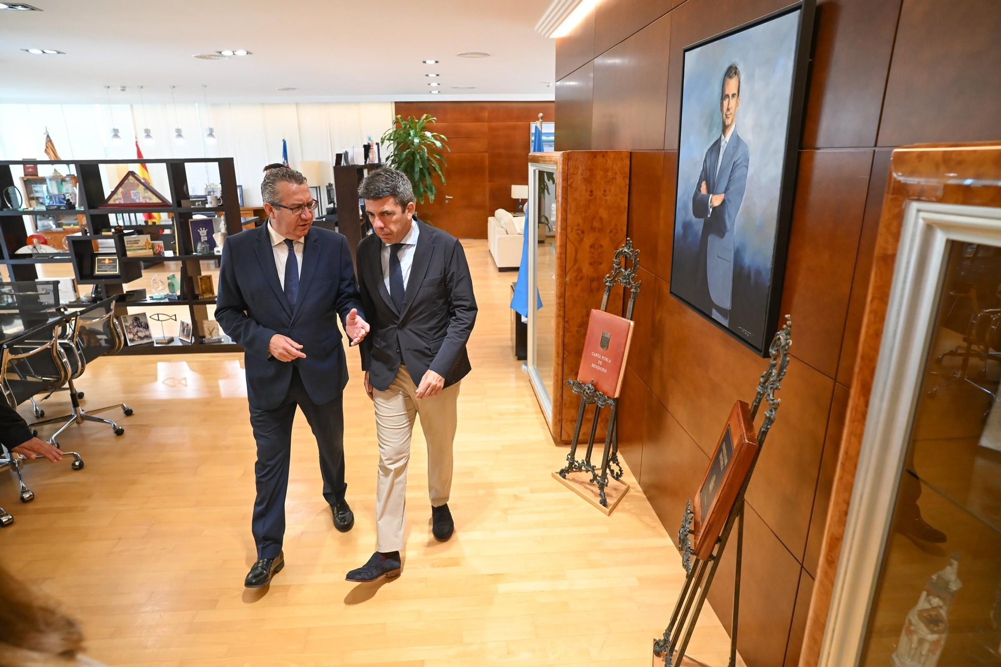 Celebración del Día de Europa en Benidorm y entrega de la distinción a Enrique Ballester