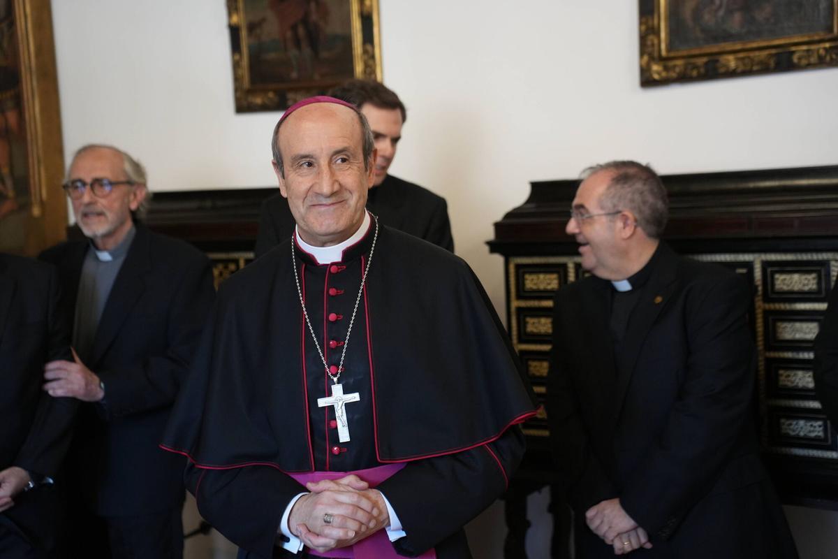 El obispo de Córdoba preside la toma de posesión de los nuevos miembros del Consejo Episcopal de la diócesis