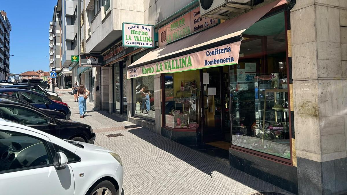 Exterior del negocio de Pola de Siero, en la calle Ildefonso Sánchez del Río.
