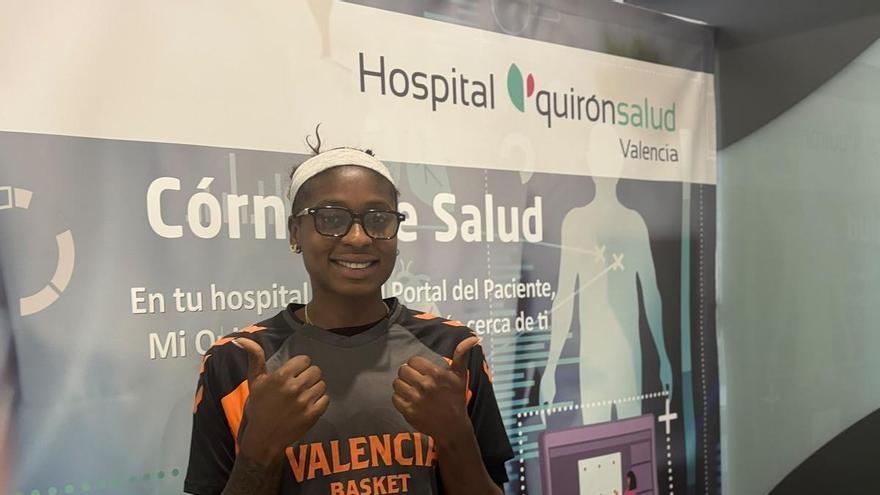 Elizabeth Balogun supera las pruebas médicas y completa su fichaje por el Valencia Basket