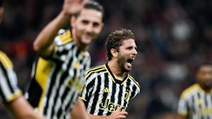 Locatelli durante un partido con la Juventus