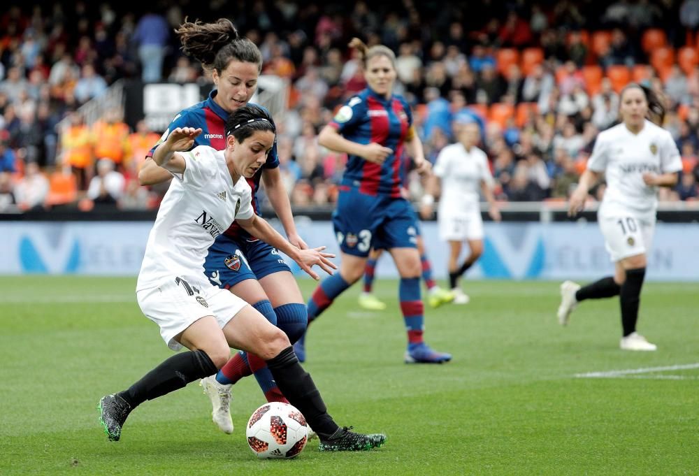 Derbi femenino en Mestalla