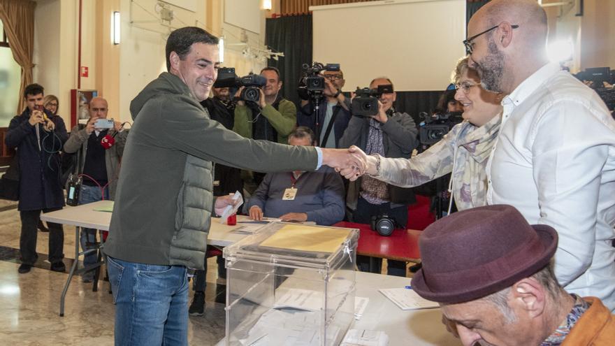 Pradales (PNV) vota en Portugalete y llama a la participación: &quot;Es un día muy importante para el futuro de Euskadi&quot;