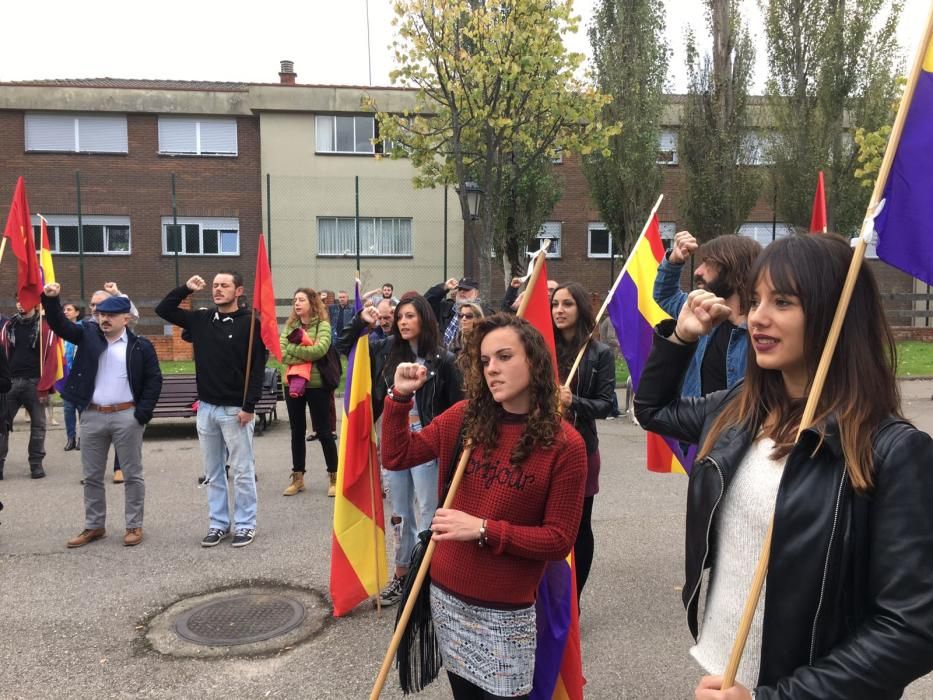 Homenaje a Aida Lafuente y los revolucionarios de Octubre en Oviedo