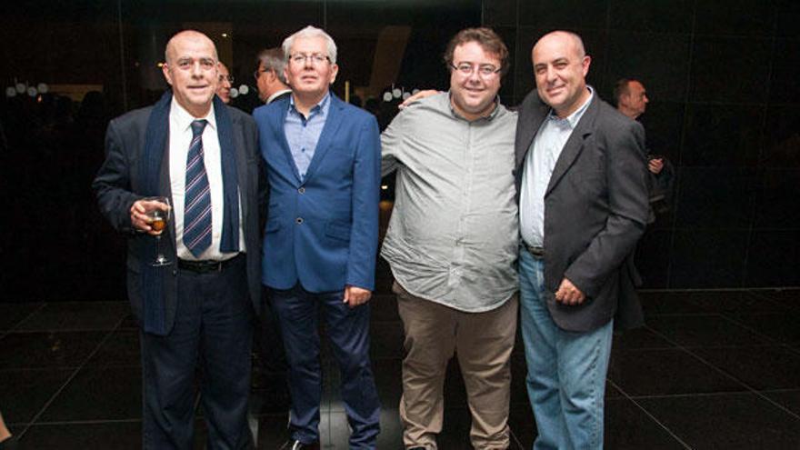 José María Priego, director de COPE Elche; el redactor de INFORMACIÓN Julián Palomar; el subdirector de COPE Elche, Daniel Priego; y Antonio Tarí, de DYA en Elche.