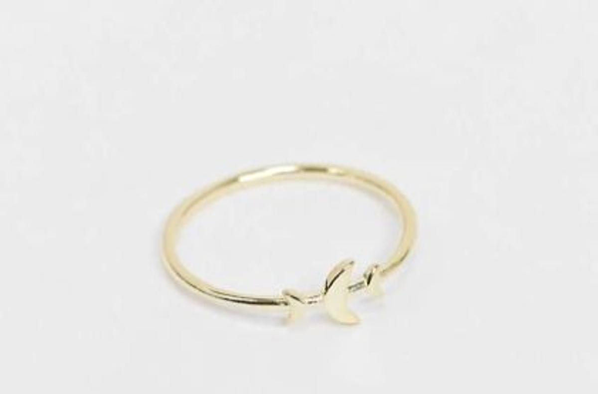 Anillo de plata de ley chapado en oro con diseño de tres lunas de ASOS DESIGN