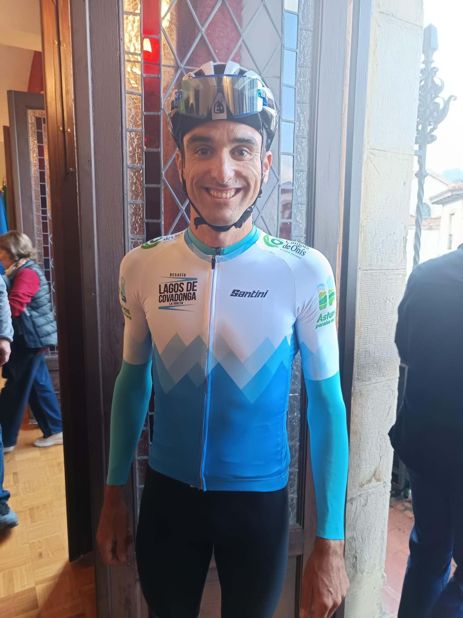Arranca la Clásica Cicloturista "Lagos de Covadonga"