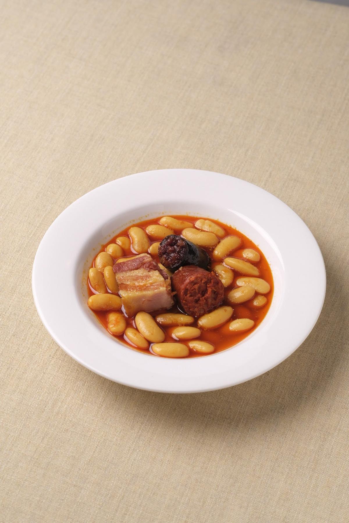 La fabada de Río Astur, elegida La Mejor Fabada del Mundo de 2026.