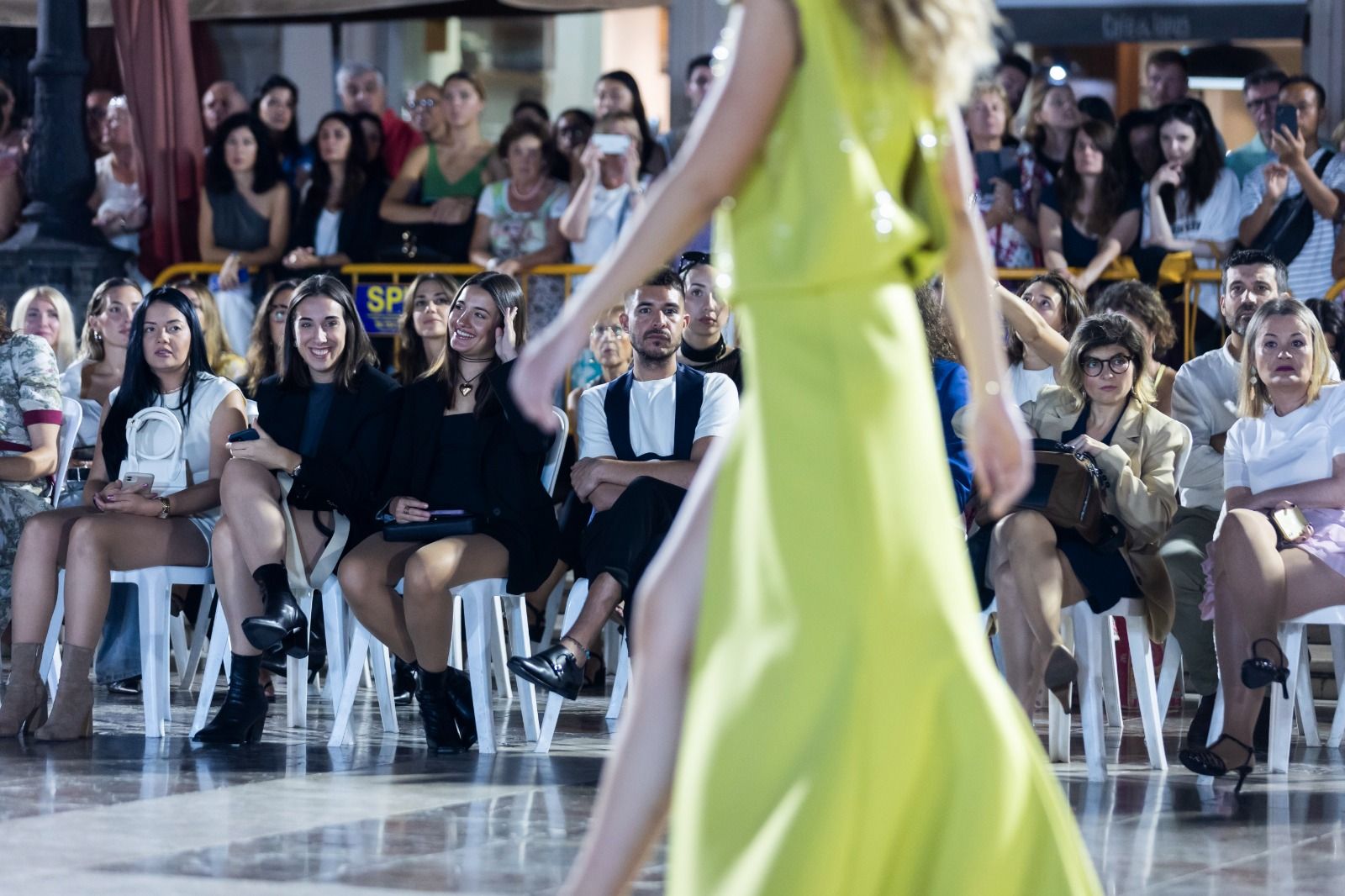 Isabel Sanchis toma la pasarela de la Mediterránea Fashion Week