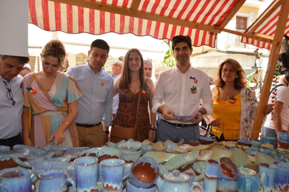 La XXIII Fiesta de la Naranja ha servido para promocionar el sector agroalimentario y dar a conocer el casco histórico a los visitantes.