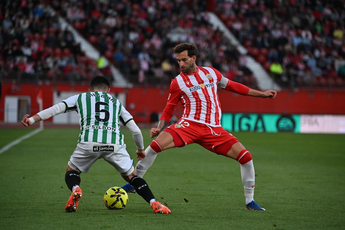 Almería-Córdoba CF | Las imágenes del partido de LaLiga Hypermotion