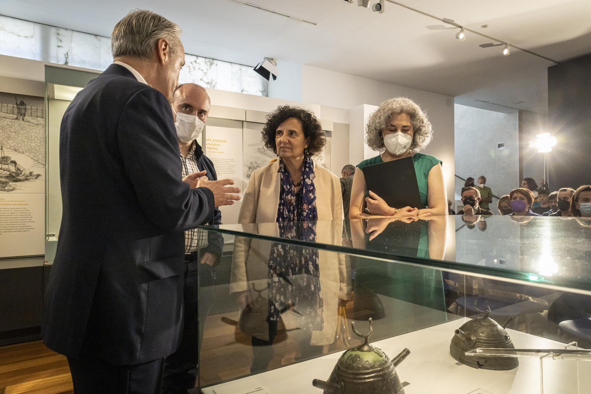 Aparece un "tesoro" arqueológico en Ribadesella: dos cascos de la Edad de Bronce