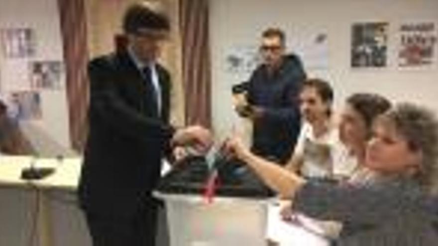 Puigdemont, votant a Cornellà del Terri en el referèndum del passat 1 d&#039;octubre.
