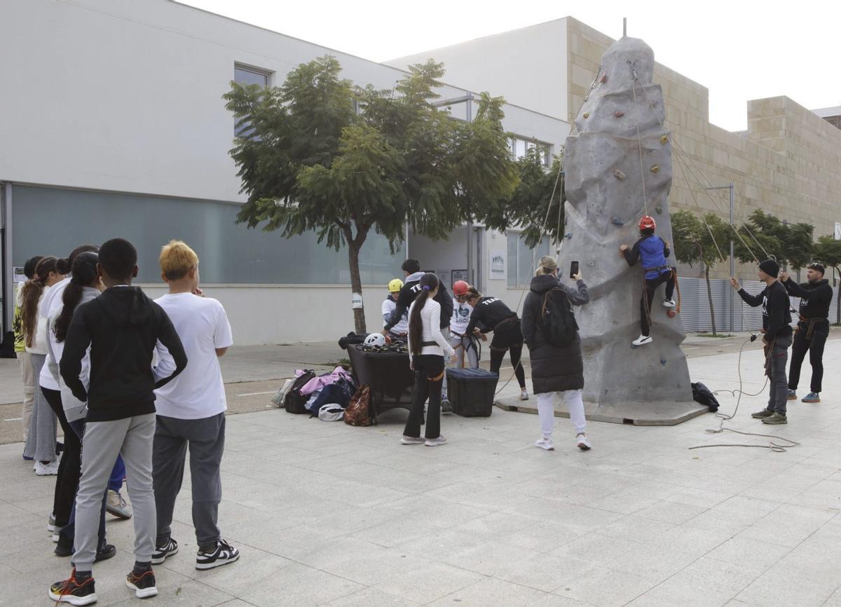 Rafa Nadals Frau Maria Francisca Perelló steht der Stiftung vor.  |