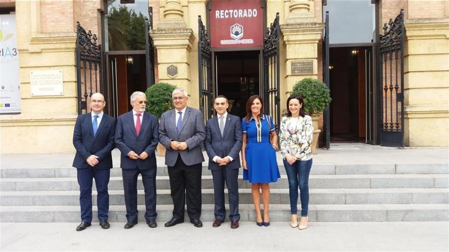 Ramírez de Arellano ensalza la figura del Defensor Universitario