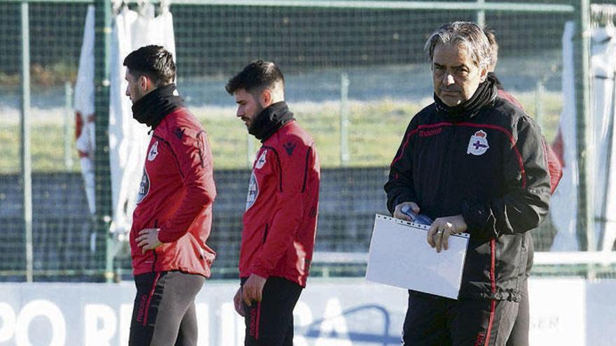 Natxo González, durante el entrenamiento de ayer en la ciudad deportiva.