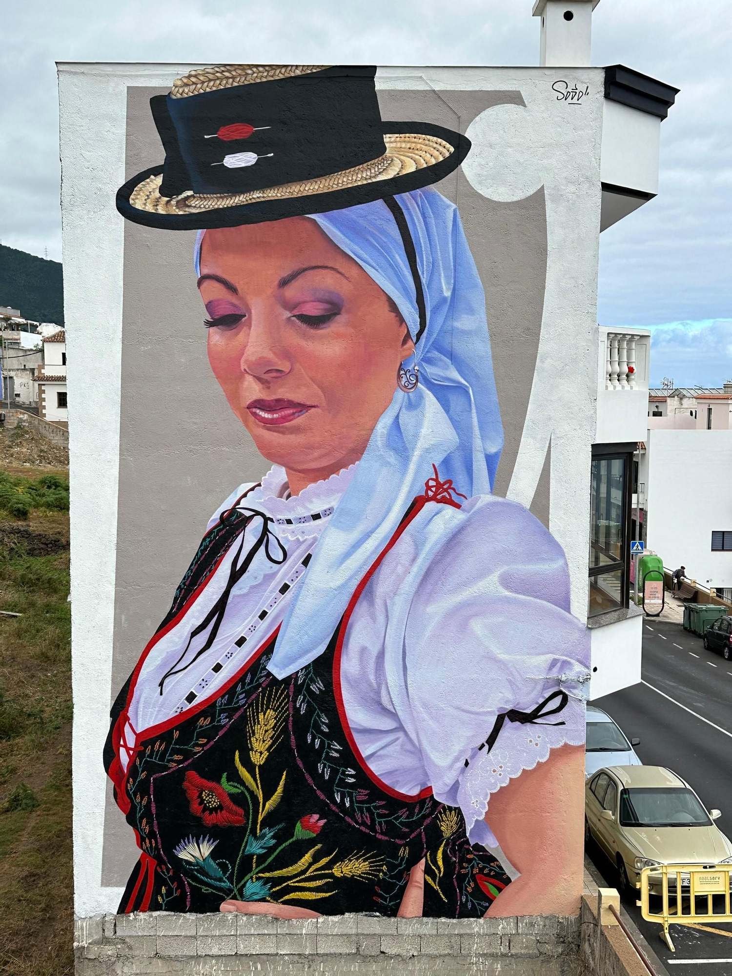 Galería | Cáceres y Tenerife, unidas por la obra del artista Sojo